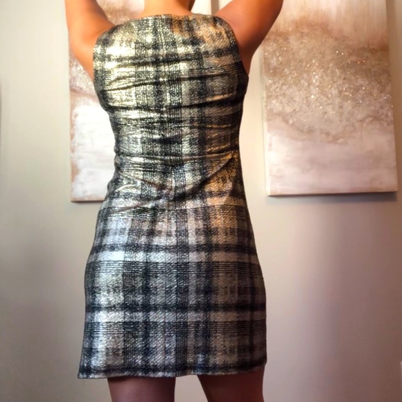 BLACK AND GOLD PLAID DRESS - Picture 3 of 6